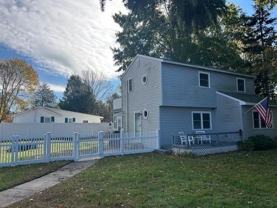 3 Henley St - Photo 1 of 1