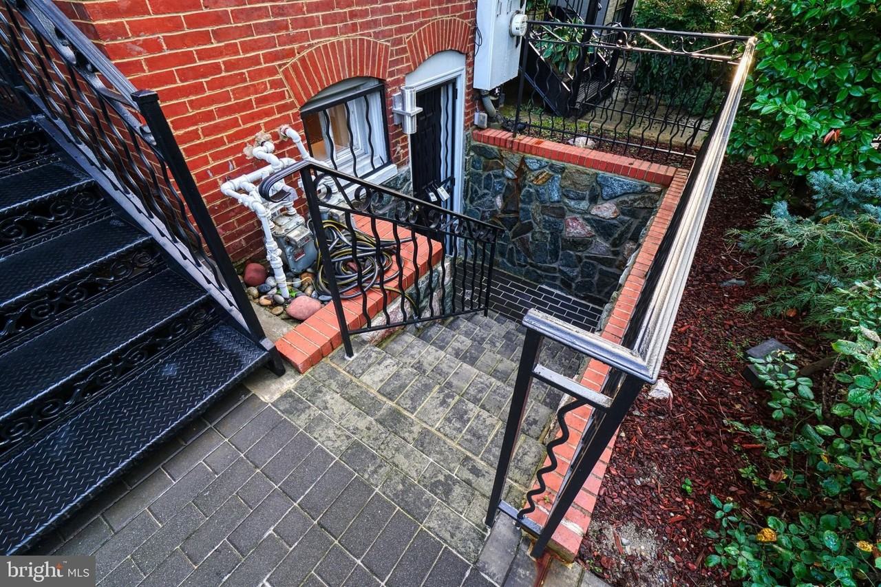 936 T Street Northwest #B - Photo 2 of 19