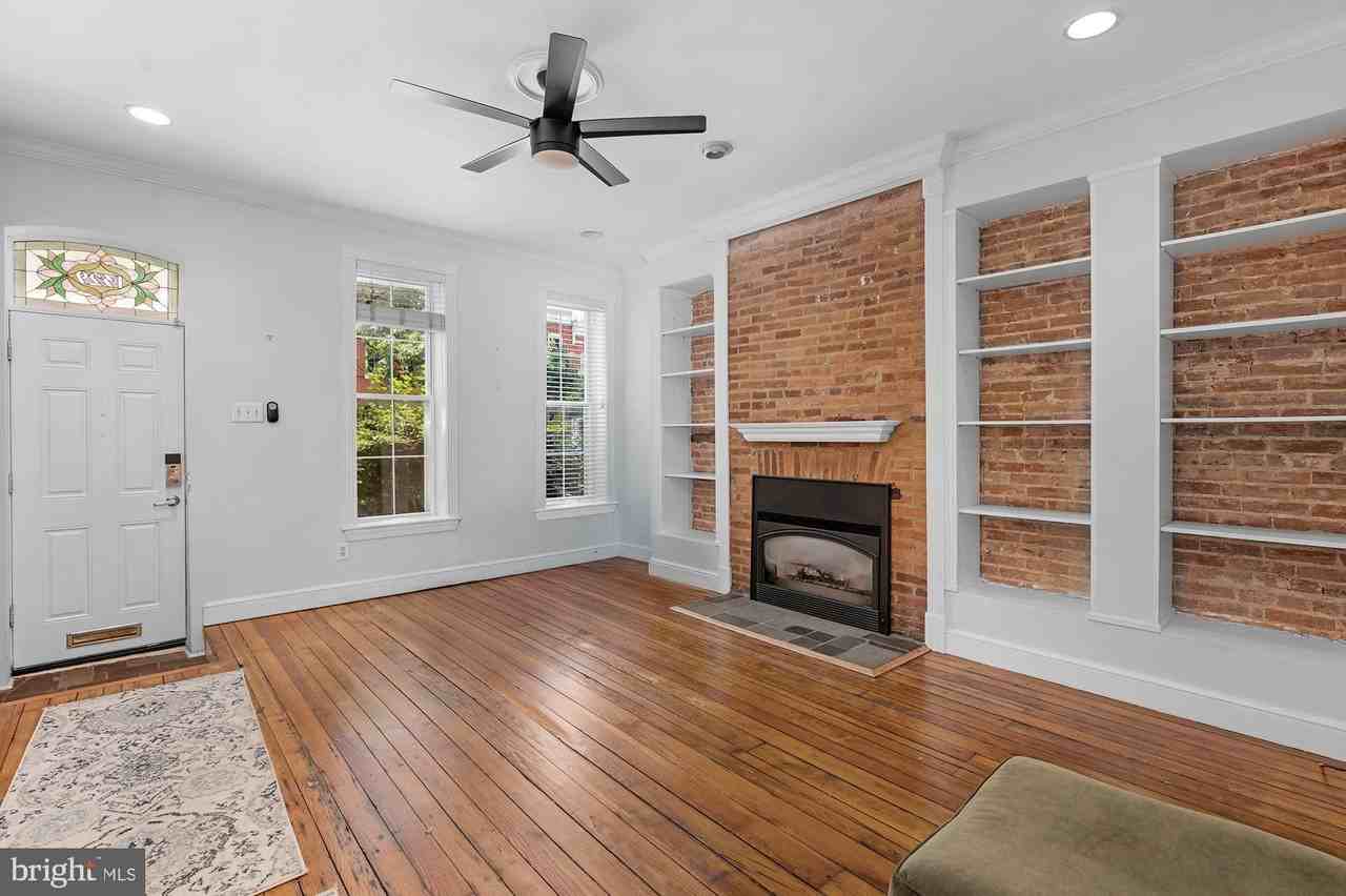 1329 S Charles St - Photo 4 of 30