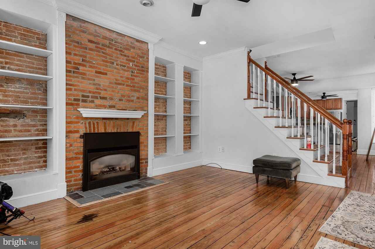 1329 S Charles St - Photo 6 of 30