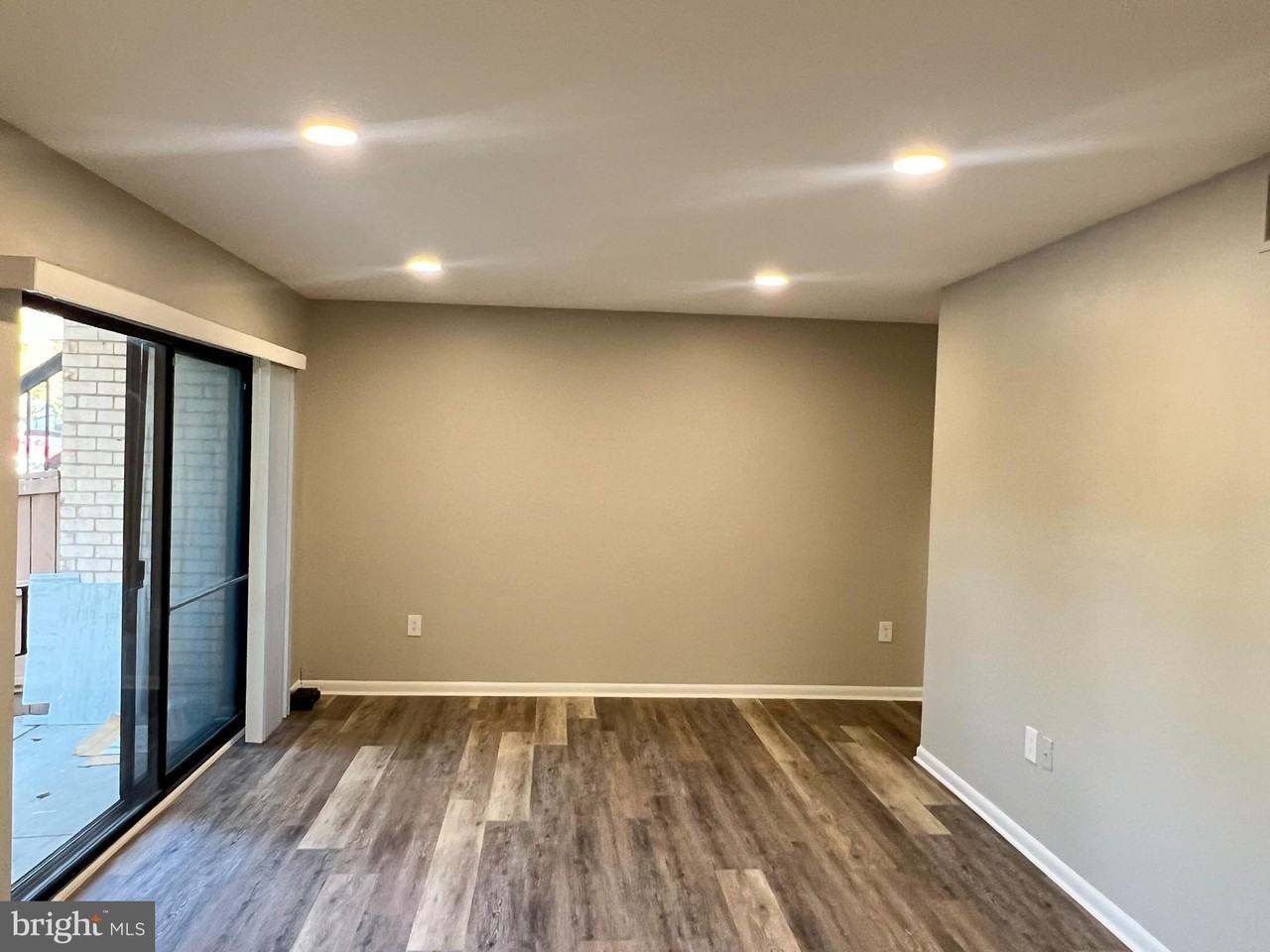 6928 Hanover Parkway #2 - Photo 3 of 19