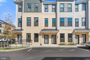715 Parker Blvd - Photo 1 of 1