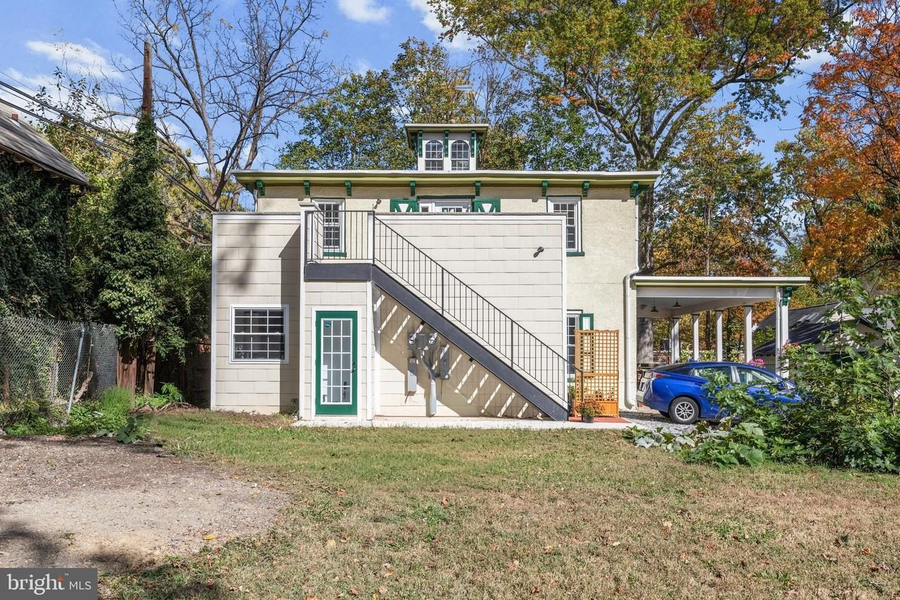 131 West Walnut Lane #2 - Photo 2 of 26