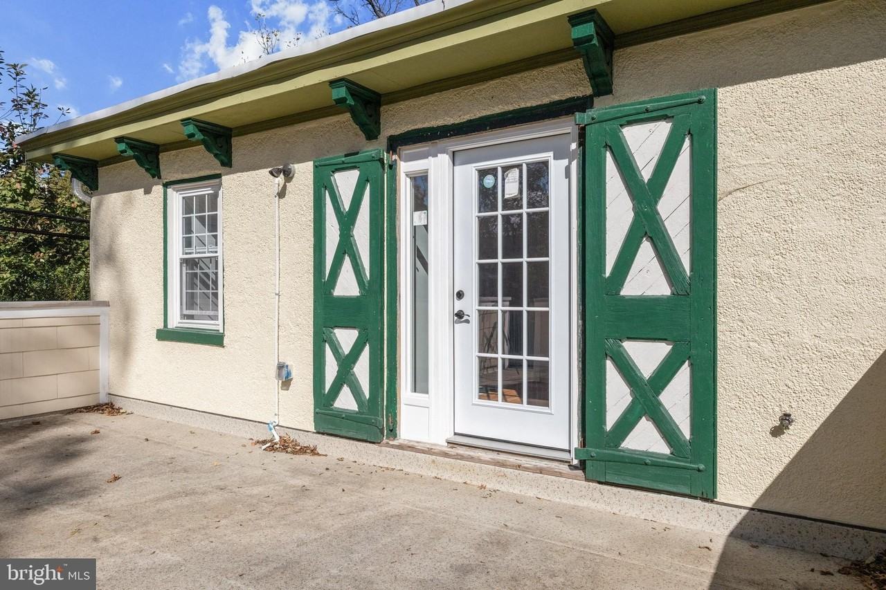 131 West Walnut Lane #2 - Photo 7 of 26