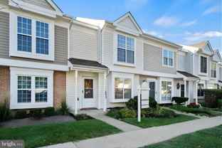 107 Saint Charles Sq - Photo 1 of 1