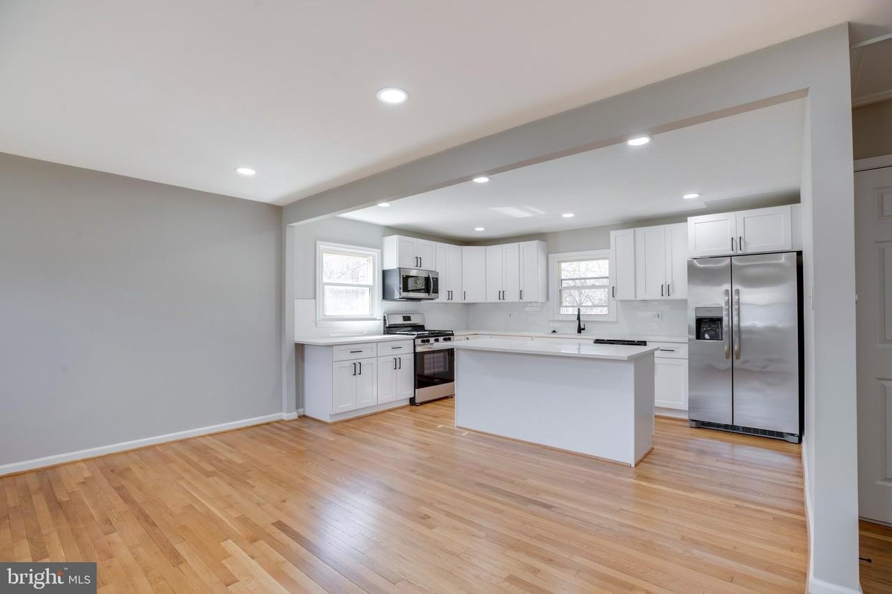 4352 Granby Road - Photo 7 of 50