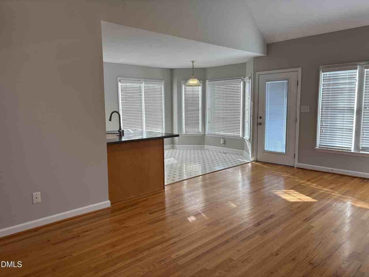 820 Siena Dr - Photo 5 of 35