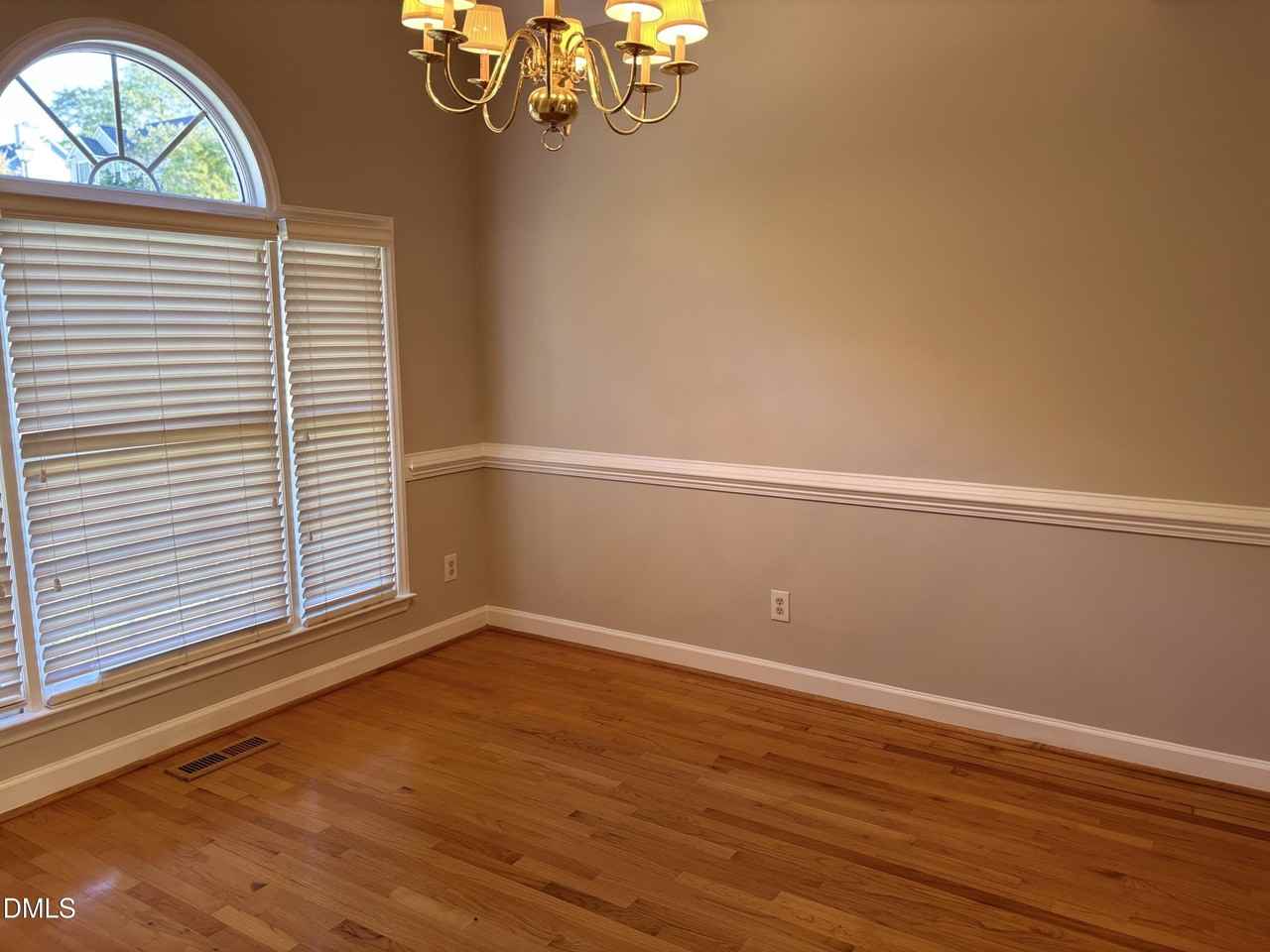 820 Siena Dr - Photo 6 of 35