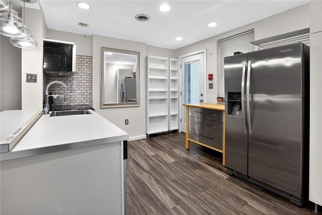 5523 Ellsworth Avenue #6C - Photo 6 of 15