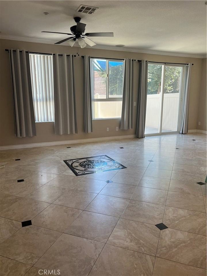 7161 East Ave - Photo 3 of 18