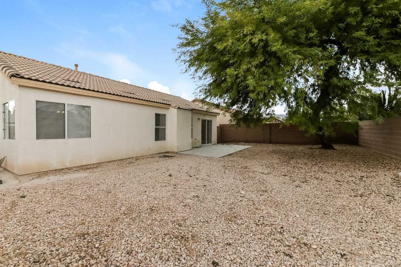 634 Turtleback Dr - Photo 4 of 15