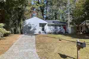 featured image of 2511 Old Colony Rd