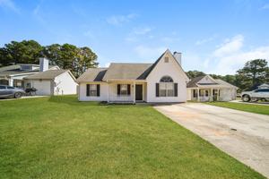 featured image of 1405 N Hampton Dr