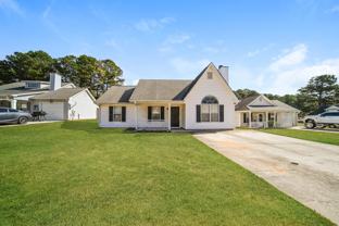 1405 N Hampton Dr - Photo 1 of 1