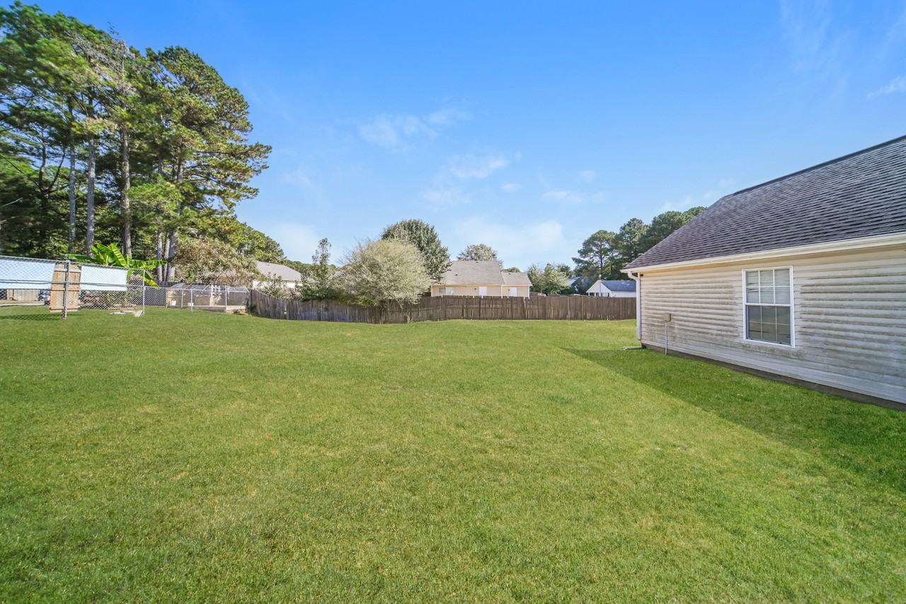 1405 N Hampton Dr - Photo 7 of 15