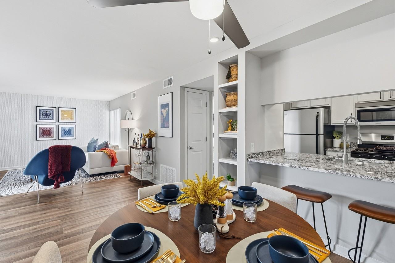 Fieldpointe of St. Louis - Photo 3 of 35