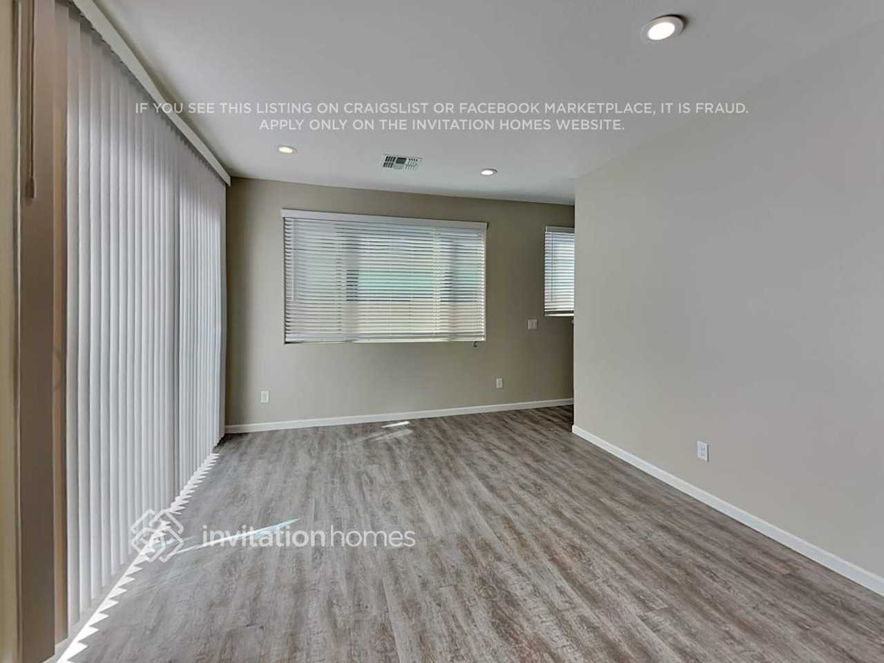 18928 W Reade Ave - Photo 7 of 30