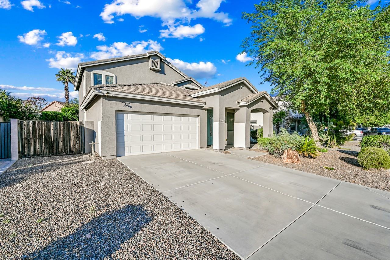 15342 West Windsor Avenue - Photo 2 of 32