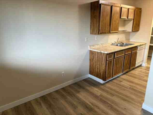 40 Cardinal Avenue - Photo 3 of 13