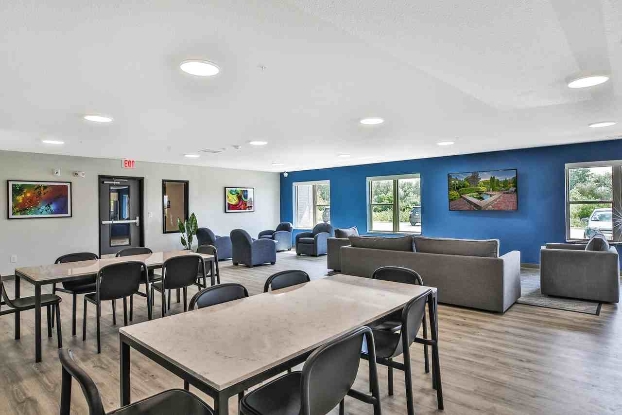 Emri Apartments - Photo 2 of 8