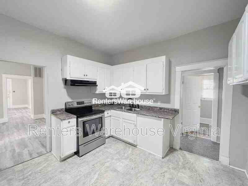 1247 23rd St - Photo 7 of 26