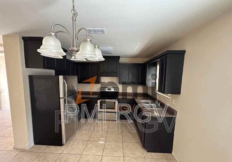 2204 Taxco Ct #1 - Photo 4 of 13