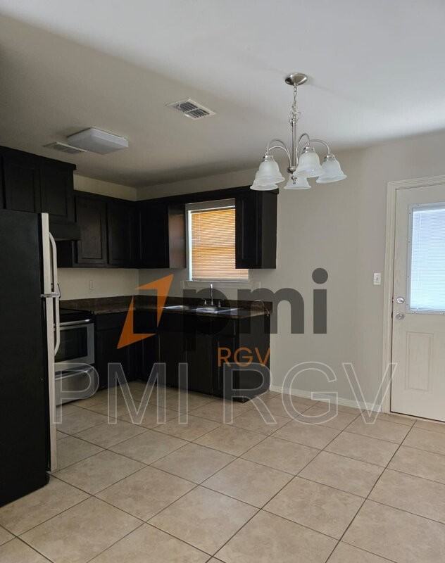 2204 Taxco Ct #1 - Photo 7 of 13