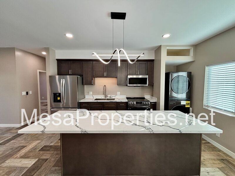 8147 Grove Ave - Photo 3 of 18