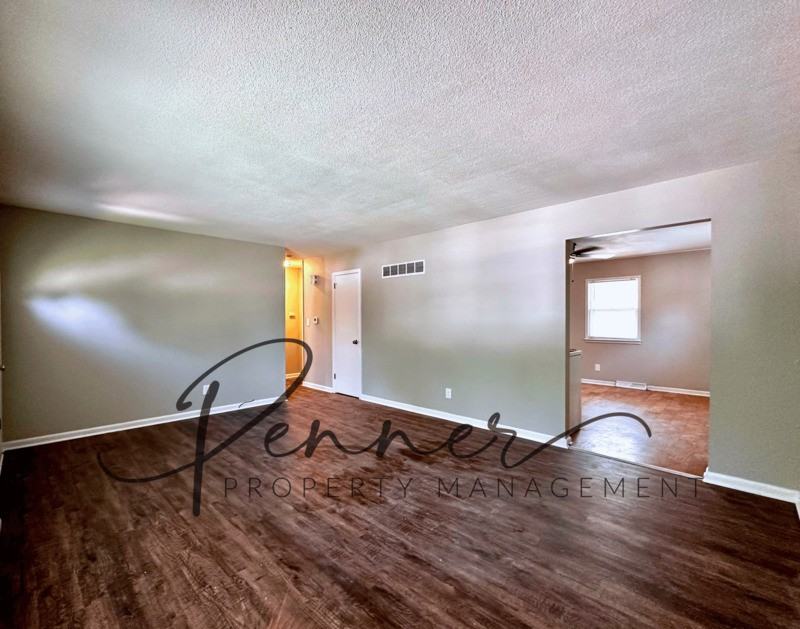 11317 E 13th St S - Photo 2 of 10