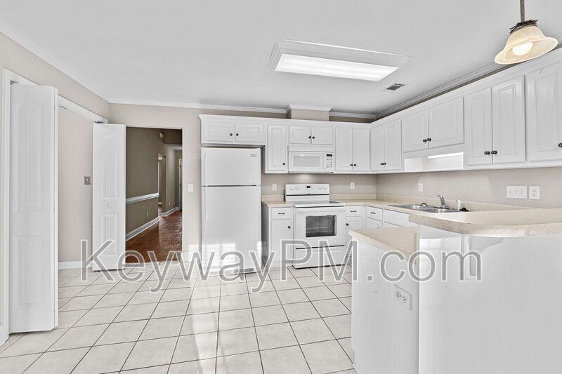823 Whispering Willow Ct - Photo 7 of 23