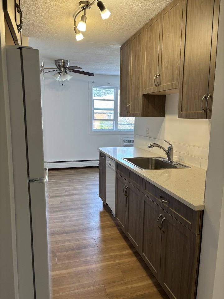 2218 Halifax St. - Photo 5 of 26