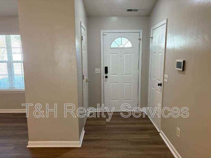 14917 Mia Drive - Photo 3 of 27