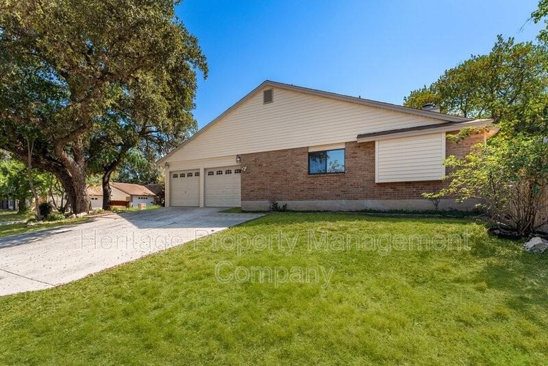 8730 Timber Cloud Street - Photo 3 of 34