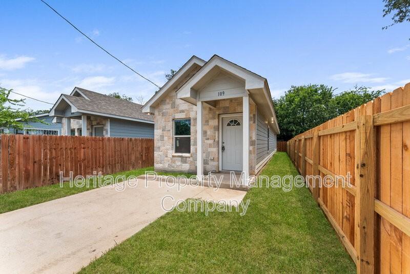 109 Remolino - Photo 2 of 23