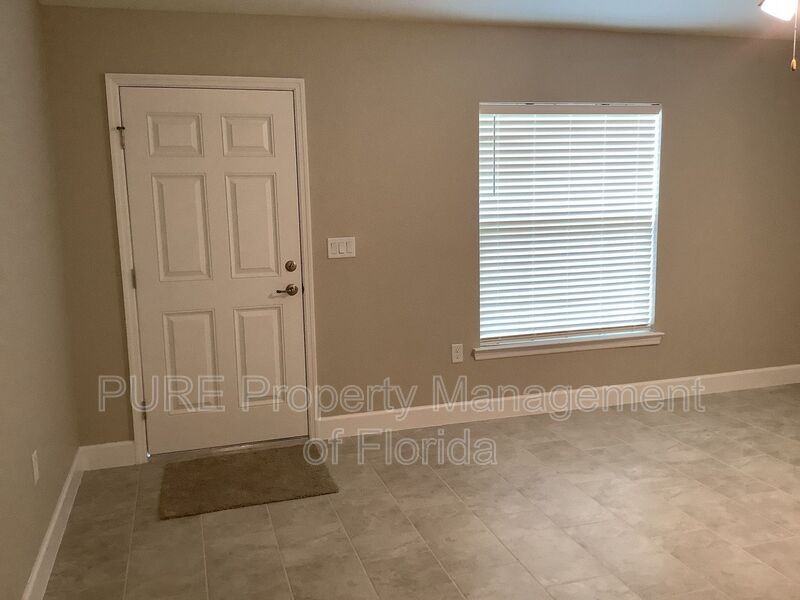 159 Marion Oaks Pass - Photo 2 of 22