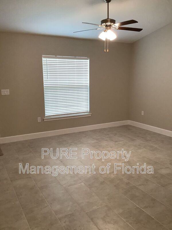 159 Marion Oaks Pass - Photo 3 of 22