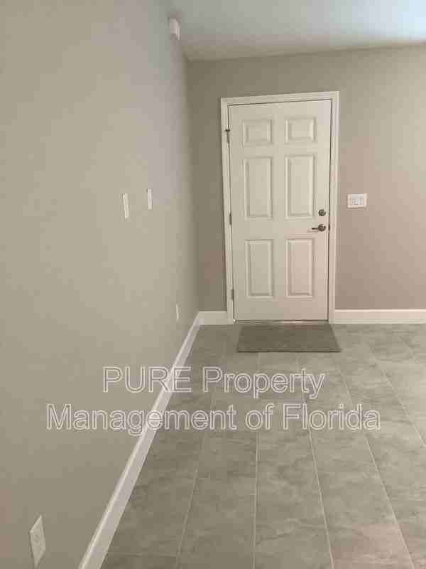 159 Marion Oaks Pass - Photo 4 of 22