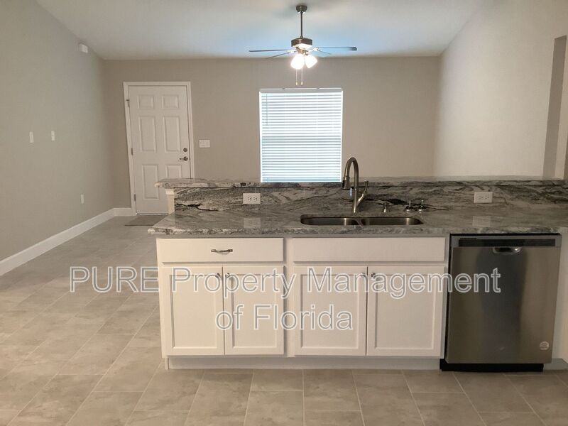 159 Marion Oaks Pass - Photo 7 of 22