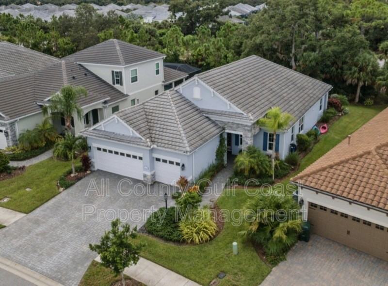 13013 Steinhatchee Loop - Photo 2 of 40