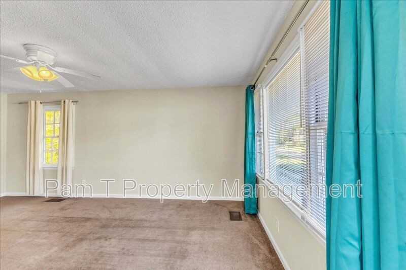 2019 East 59th Street - Photo 3 of 25