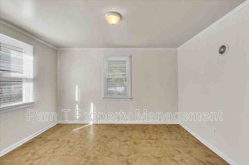 1702 E 35th St - Photo 7 of 24