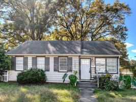 featured image of 1005 E Brookland Park Blvd
