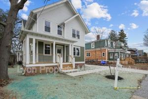 featured image of 183 Congress Ave