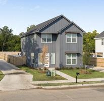 featured image of 2404 S 4th St