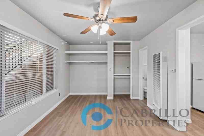 2110 Bacon St #1 - Photo 5 of 16