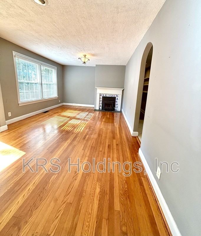 106 Woodland Dr - Photo 6 of 12