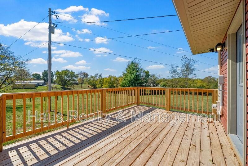 37010 Adams Lane - Photo 2 of 35