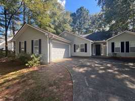 featured image of 454 Fernwood Cir