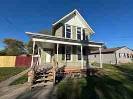 featured image of 107 N 2nd St