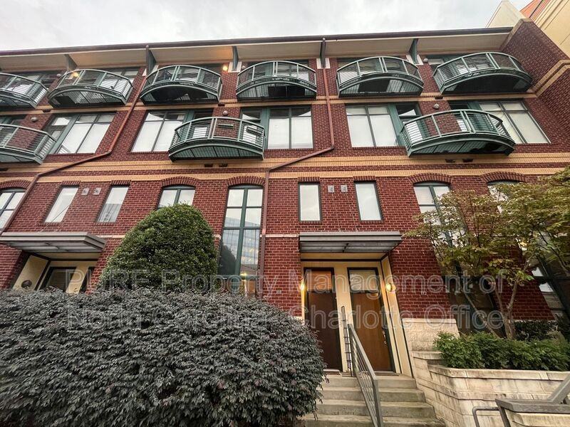 115 E Park Ave #111 - Photo 4 of 22